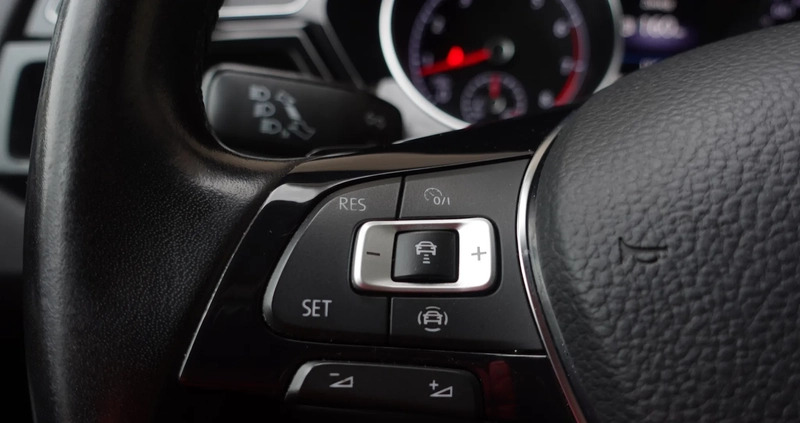 Volkswagen Touran cena 74998 przebieg: 175800, rok produkcji 2019 z Ciechocinek małe 781